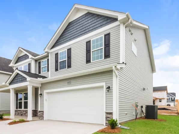 2833 Longleaf Pine Cir, Leland, NC 28451