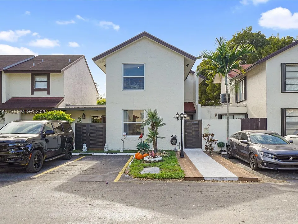 10310 NW 5th Ter #4-26