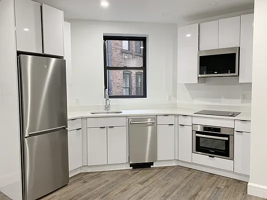 Rented by REAL New York | media 13