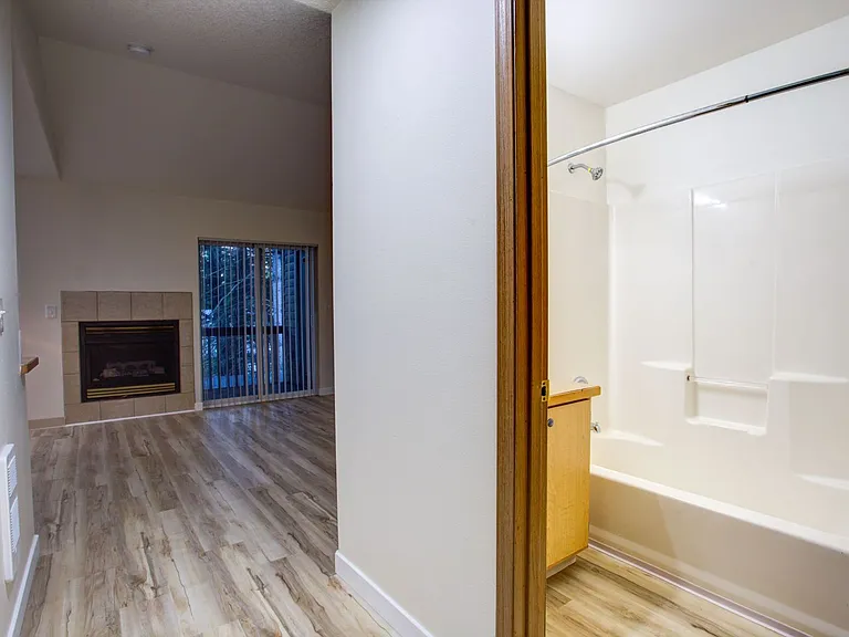Tamarack Apartments — Photo 19