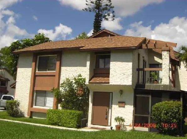 198 Wimbledon Lake Dr, Plantation, FL 33324