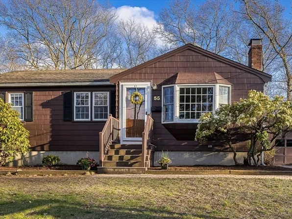 55 Lothrop Rd, Reading, MA 01867