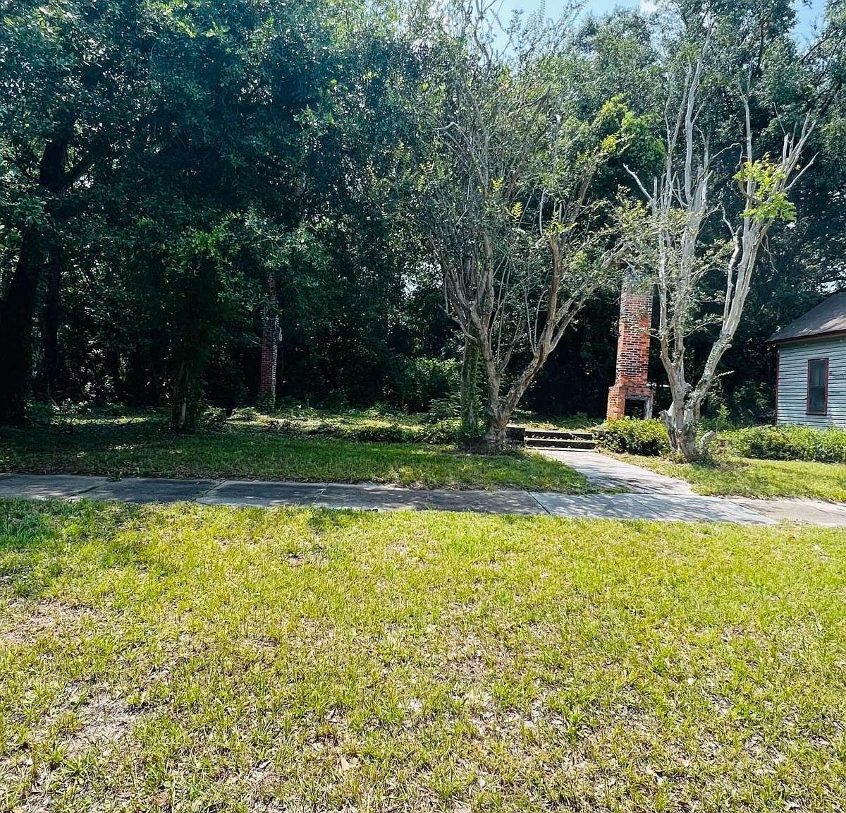 609 Folks St, Waycross, GA 31501 Zillow