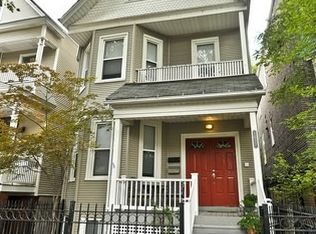 1527 W Wellington Ave #1, Chicago, IL 60657