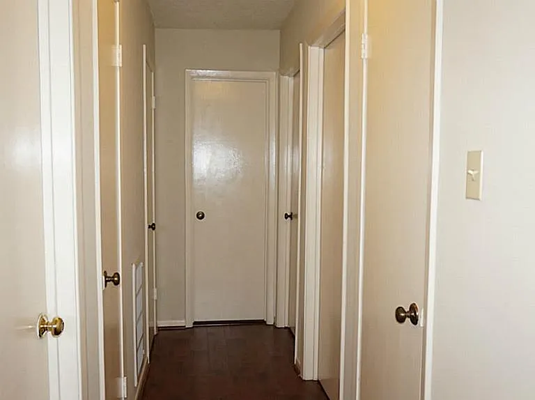 9219 Carousel Ln — Photo 13