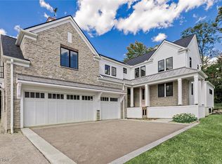 207 S Main St, Chagrin Falls, OH 44022