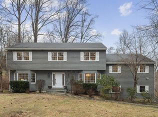 83 Indian Hill Rd, Mount Kisco, NY 10549