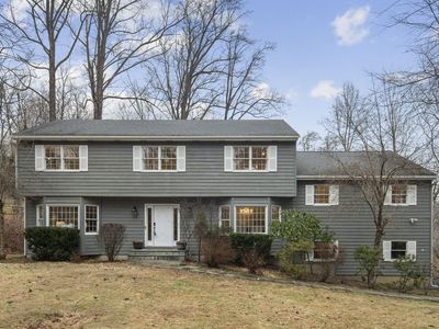 83 Indian Hill Rd, Mount Kisco, NY, 10549