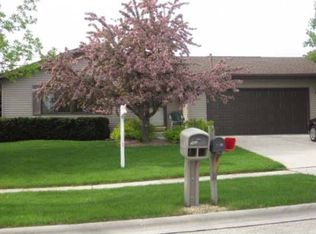 2401 Kensington Ave, Plymouth, WI 53073