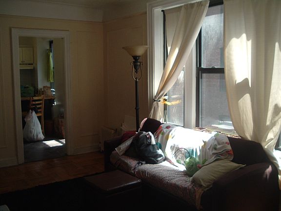 5th image of 303 W 154th St APT 4I