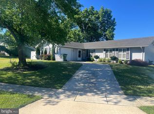 7 Holmes Ln, Marlton, NJ 08053