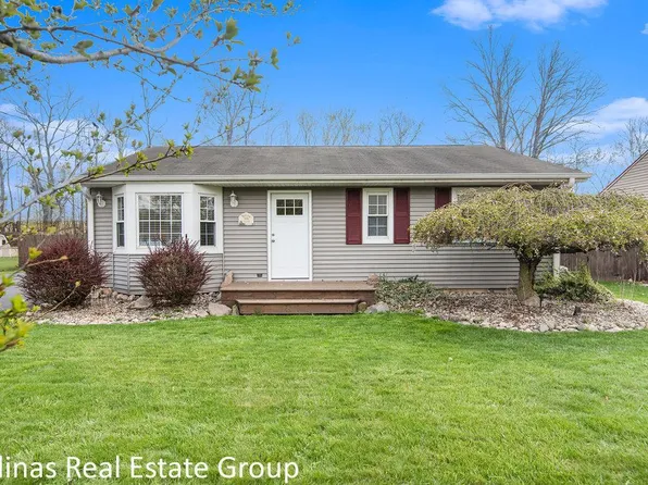 6216 Crabtree Ln, Burton, MI 48519