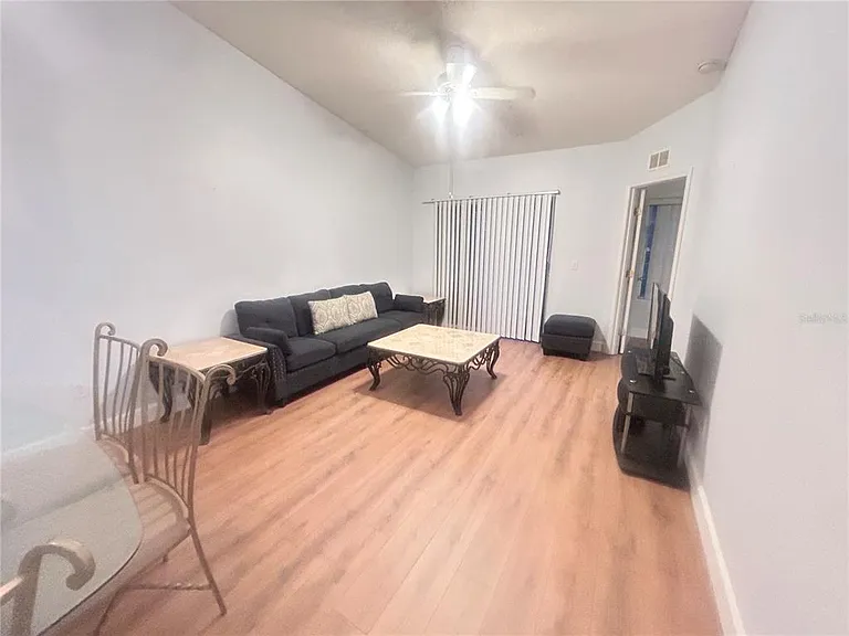 8825 Grand Palms Cir #B — Photo 9
