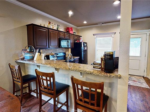 5th image of 2485 Horse Shoe Dr