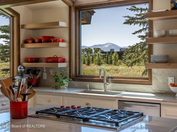 450 E Phelps Canyon Rd, Jackson, WY 83001