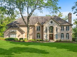 9 Forest Ln, South Barrington, IL 60010