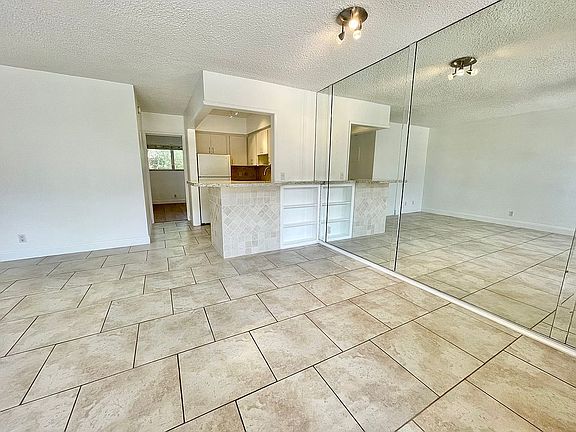 3rd image of 3912 NE 22nd Ave #2B