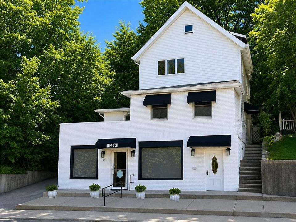 1st image of 1299 Richmond Rd
