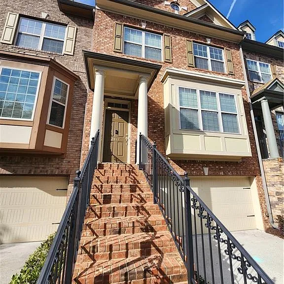 2817 Seneca Creek Ln SE #3 — Photo 2