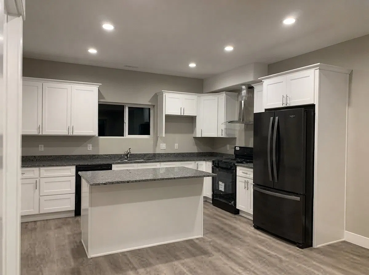 4 bedroom North Salt Lake — Photo 3