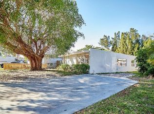 327 Lancaster St, Boca Raton, FL 33487