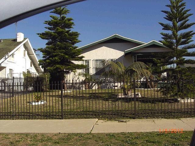1st image of 5324 10th Ave