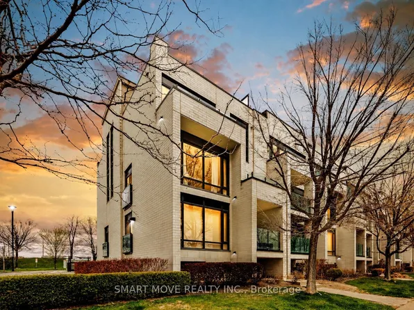 138 Widdicombe Hill Blvd #716, Toronto, ON M9R 0A9