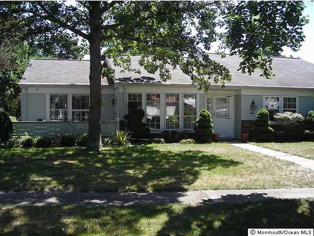 1st image of 513 Cheshire Court #A