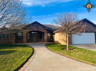 2108 Howard Cowper Dr, Clovis, NM 88101