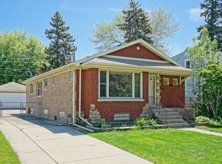 9715 S California Ave, Evergreen Park, IL