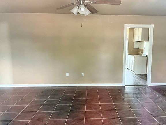 5th image of 3107 N Hancock Ave
