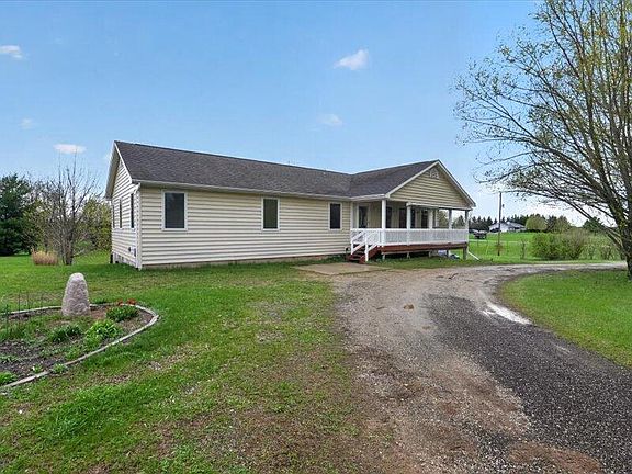 2nd image of 2255 N Portage Rd