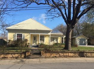 406 W Church Ave, Berryville, AR 72616