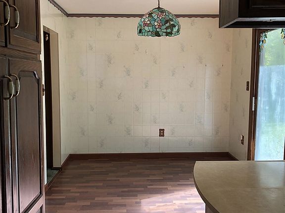 3rd image of 7577W Riverview Dr