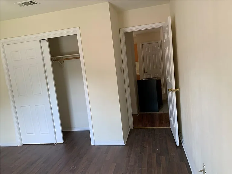 3901 College Main St #B — Photo 15
