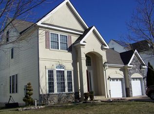 14 Royal Ln, Howell, NJ 07731