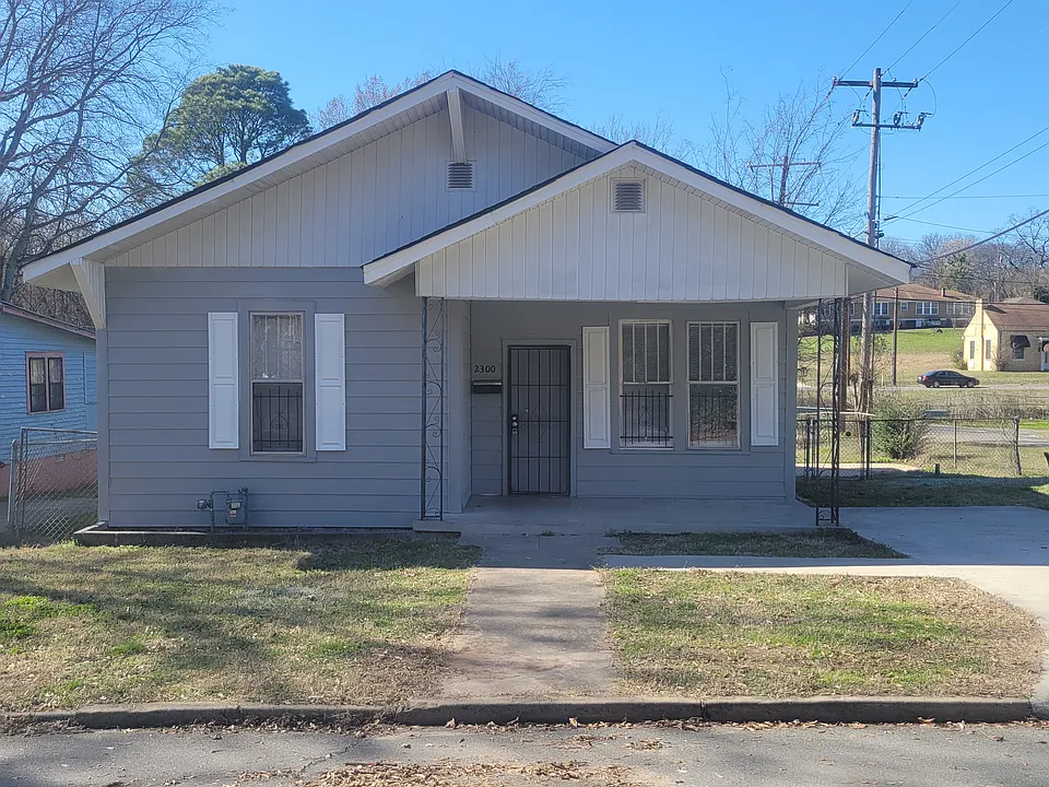 2300 S Pulaski St