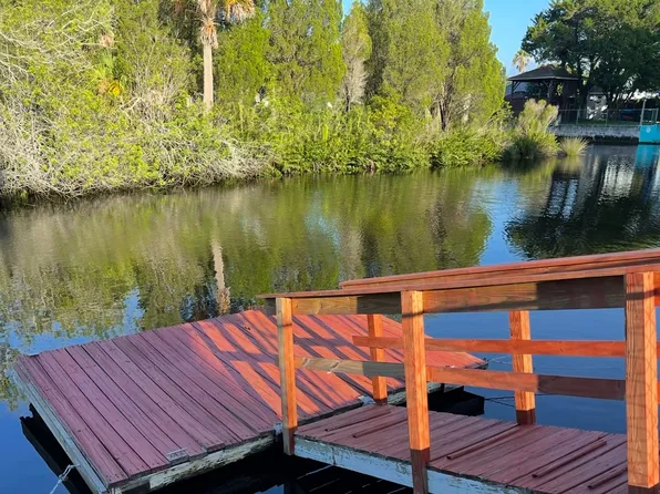 14914 Old Dixie Hwy, Hudson, FL 34667