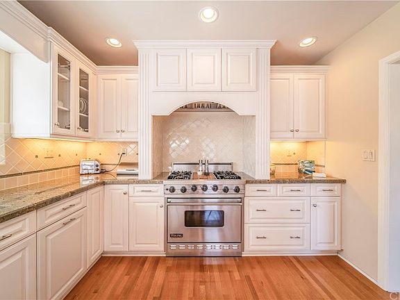 3rd image of 234 Belmont Ave