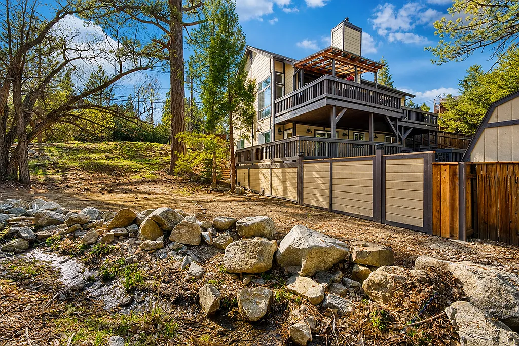 2116 Bernina Drive - 2 — Photo 3