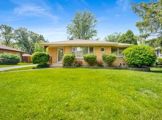 648 S Illinois Ave, Villa Park, IL 60181