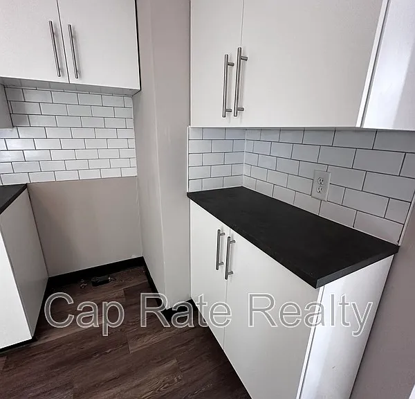 2359 McGuffey Rd — Photo 9