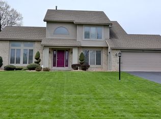 80 Nanette Dr, Rochester, NY 14626