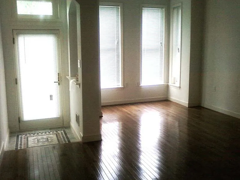 1201 Walter St SE photo 1