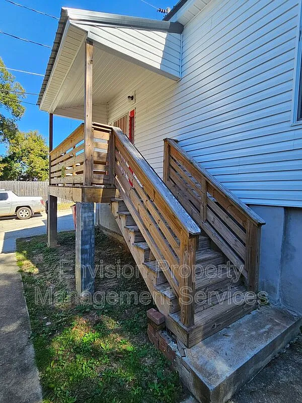 Building Photo - 1408 2nd Ave