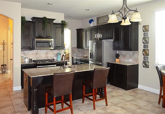3rd image of 3040 Sangria Ln