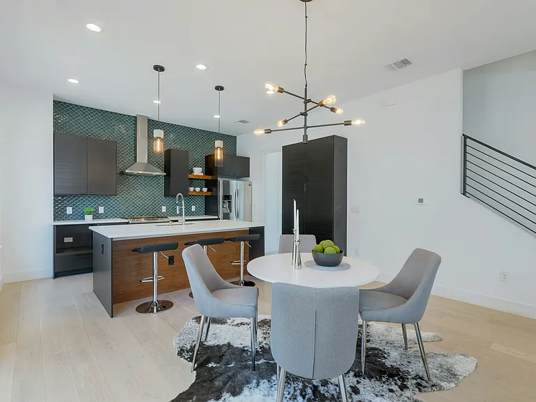 1205 Deloney St #A — Photo 8