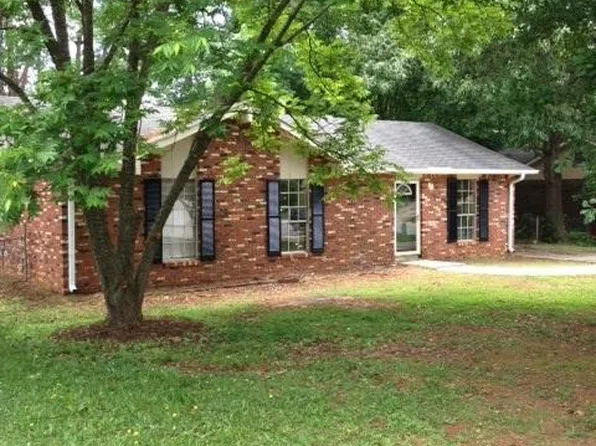2885 Kensington Way, Rex, GA 30273