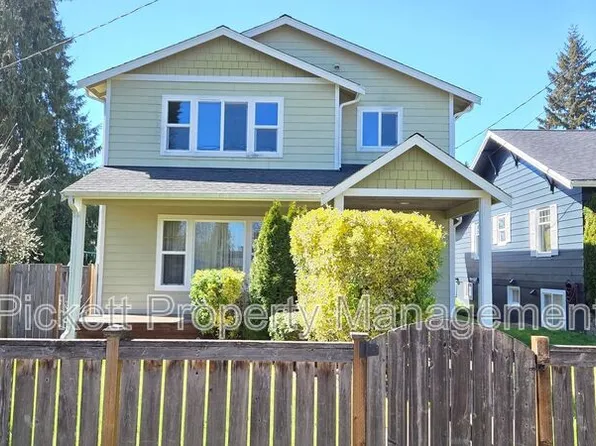 1733 N Wycoff Ave, Bremerton, WA 98312