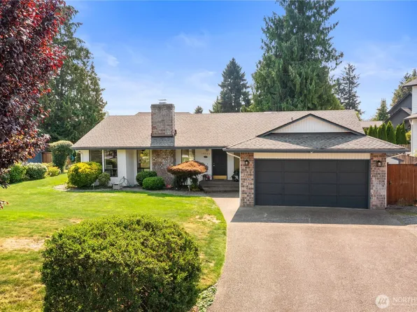 19924 Island Parkway East, Lake Tapps, WA 98391